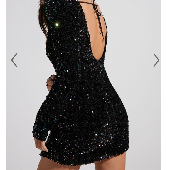 Showpo mini - Picture 1 of 5